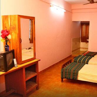 Karthika Tourist Home, Thekkady 2